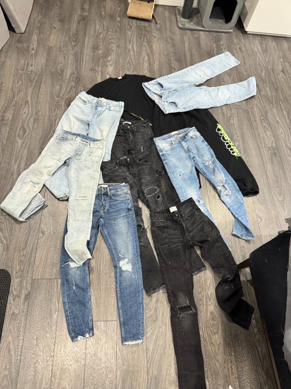 Zara,H&M and MORE CLEARANCE SALE! (Denim Jeans, Sweatpants,etc.)
